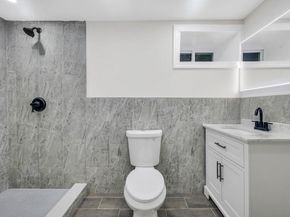 17 Banbury Court, Amityville NY 11701
