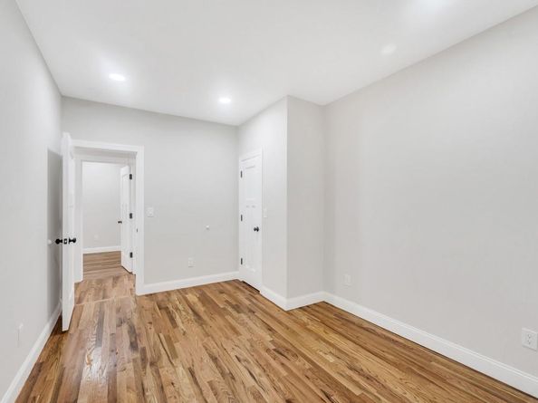 17 Banbury Court, Amityville NY 11701