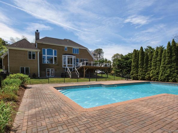 115 Highland Road, Southampton NY 11968