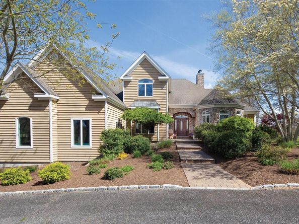 115 Highland Road, Southampton NY 11968