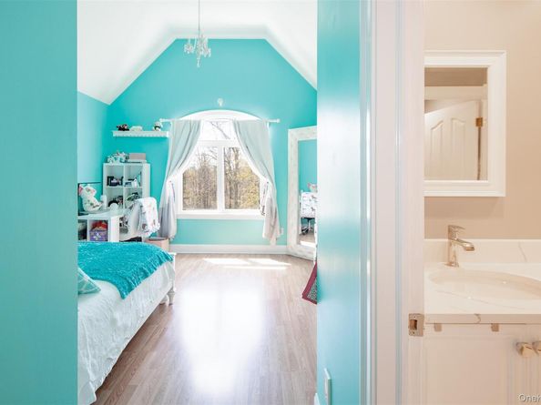 115 Highland Road, Southampton NY 11968