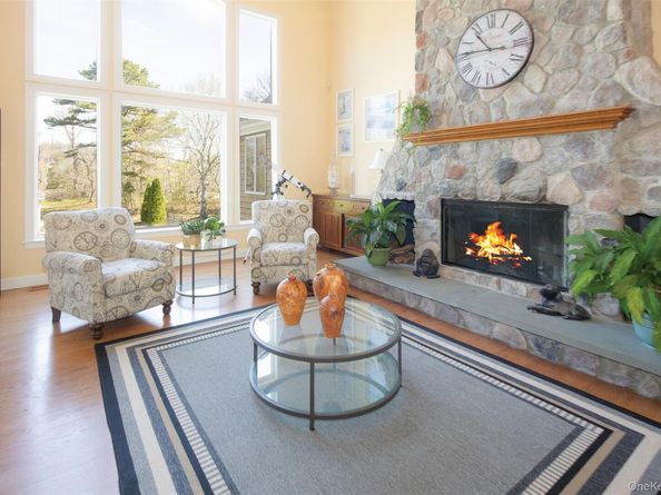 115 Highland Road, Southampton NY 11968