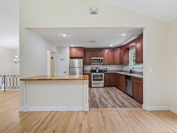 424 Cording Lane, Yorktown Heights NY 10598