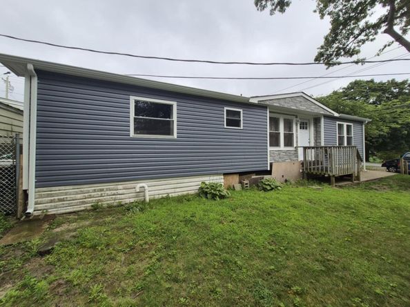 309-15 Fanning Boulevard, Riverhead NY 11901