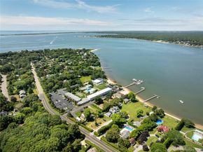 46 Rampasture Road 3, Hampton Bays NY 11946