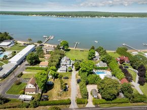 46 Rampasture Road 3, Hampton Bays NY 11946
