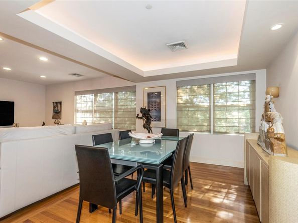 1 Portico Court 200, Great Neck NY 11021