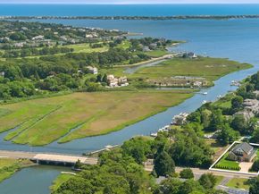 135 South Road, Westhampton NY 11977