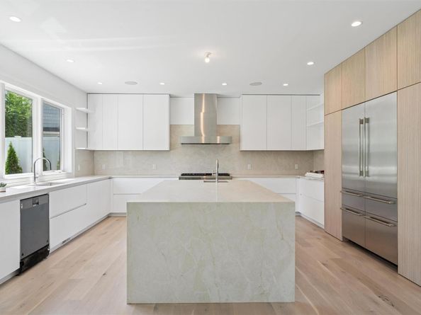 135 South Road, Westhampton NY 11977