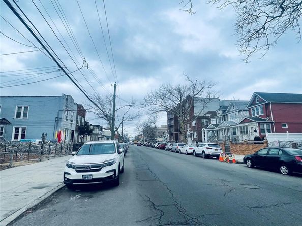 10918 Lefferts Boulevard A3, South Ozone Park NY 11420