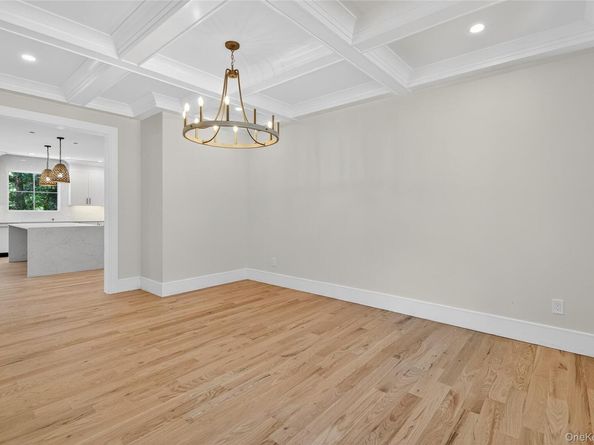 654 Caledonia Road, Dix Hills NY 11746