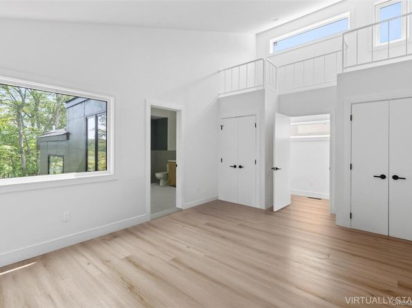 12 Plume Grass Way, Westhampton NY 11977