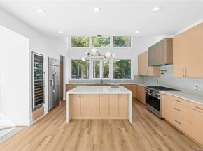 12 Plume Grass Way, Westhampton NY 11977