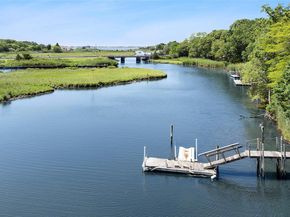 12 Plume Grass Way, Westhampton NY 11977