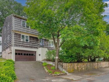 32 Brady Avenue