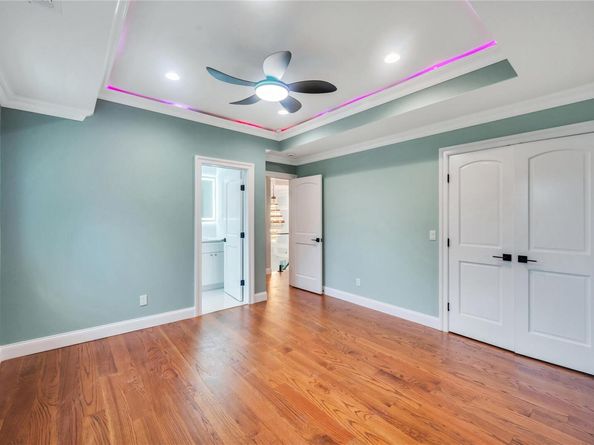 16 Violet Avenue, Hicksville NY 11801