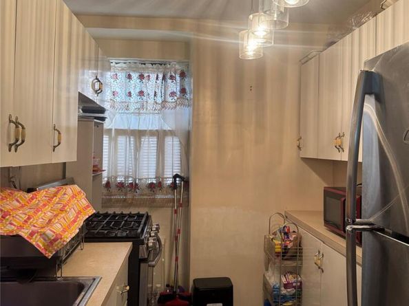 87-56 Francis Lewis Blvd B31, Queens Village NY 11427