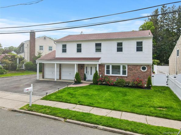 1 Bennett Avenue, Huntington NY 11746