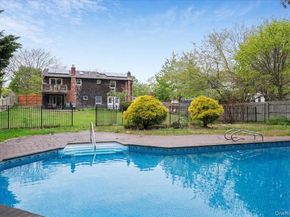 219 Kensington Avenue, Bayport NY 11705
