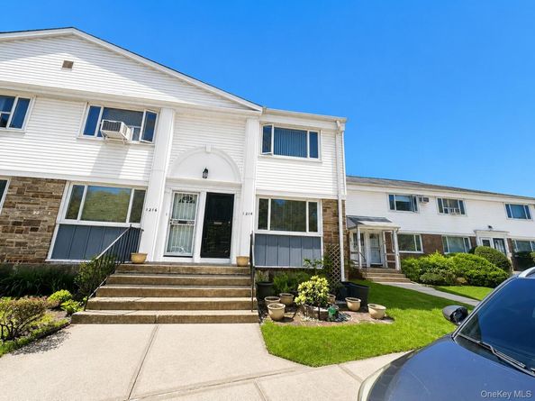 12-14 Bell Boulevard 109, Bayside NY 11360