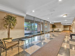 83-35 139 Street 5 S, Briarwood NY 11435
