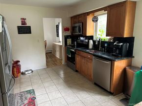 43 Vanderbilt Avenue, Saint James NY 11780