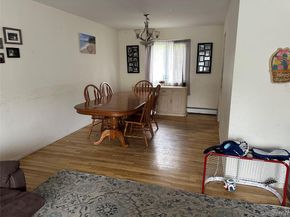 43 Vanderbilt Avenue, Saint James NY 11780