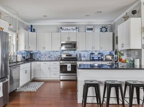981 S 4th Street, Lindenhurst NY 11757