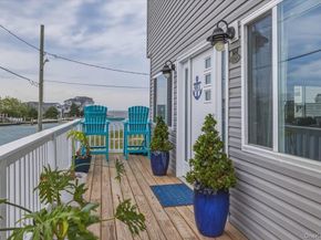 981 S 4th Street, Lindenhurst NY 11757