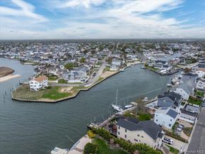 981 S 4th Street, Lindenhurst NY 11757