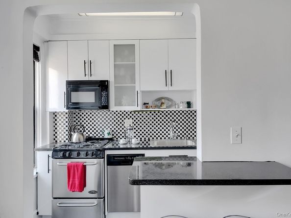319 East 50th Street 12G, New York (Manhattan) NY 10022