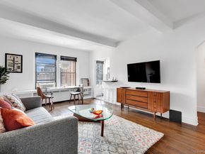 319 East 50th Street 12G, New York (Manhattan) NY 10022