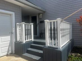 101 Buena Vista Boulevard, Lindenhurst NY 11757