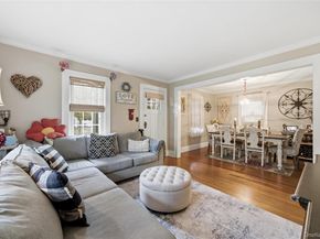 544 Lombardy Boulevard, Brightwaters NY 11718
