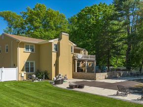 626 Caledonia Road, Dix Hills NY 11746