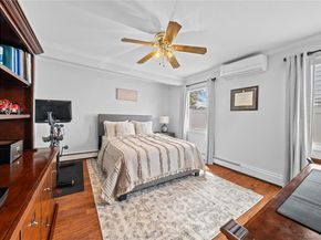 35 Martin, Westbury NY 11590