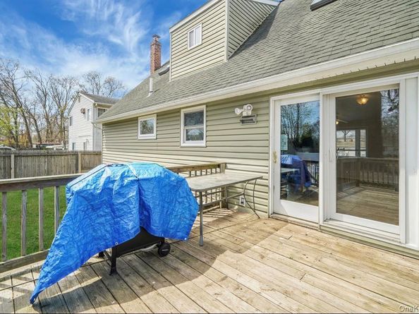 15 Maplewood Drive, Shirley NY 11967