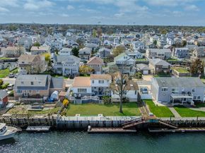 165 Gordon Place, Freeport NY 11520
