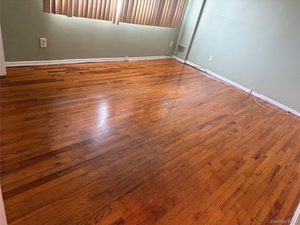 16822 144th Road, Jamaica NY 11434