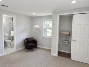 11 Manor Lane, Stony Brook NY 11790