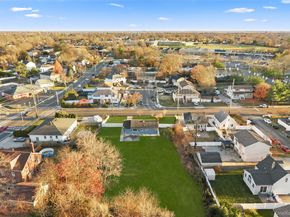 14 Platt Avenue, West Babylon NY 11704
