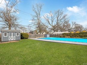 95 Elm Drive N, Levittown NY 11756
