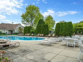 16 Oakhurst Court, Mount Sinai NY 11766