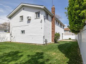 68 Madison Avenue, Island Park NY 11558