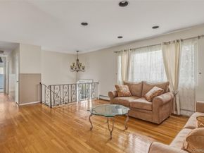 68 Madison Avenue, Island Park NY 11558
