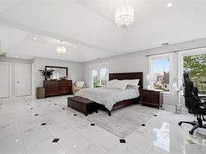 59 Park Lane, Massapequa NY 11758