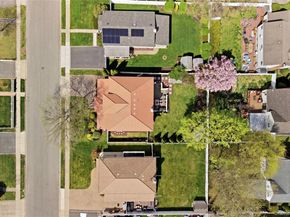 59 Park Lane, Massapequa NY 11758