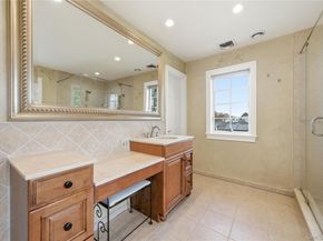 59 Park Lane, Massapequa NY 11758