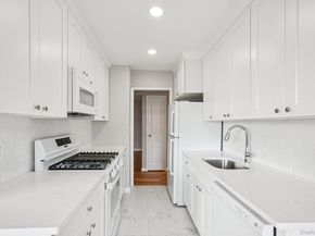 98 Dehaven Drive 4C, Yonkers NY 10703