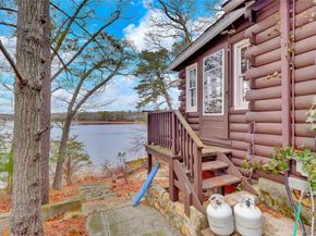 97 Lakeside Trail, Ridge NY 11961
